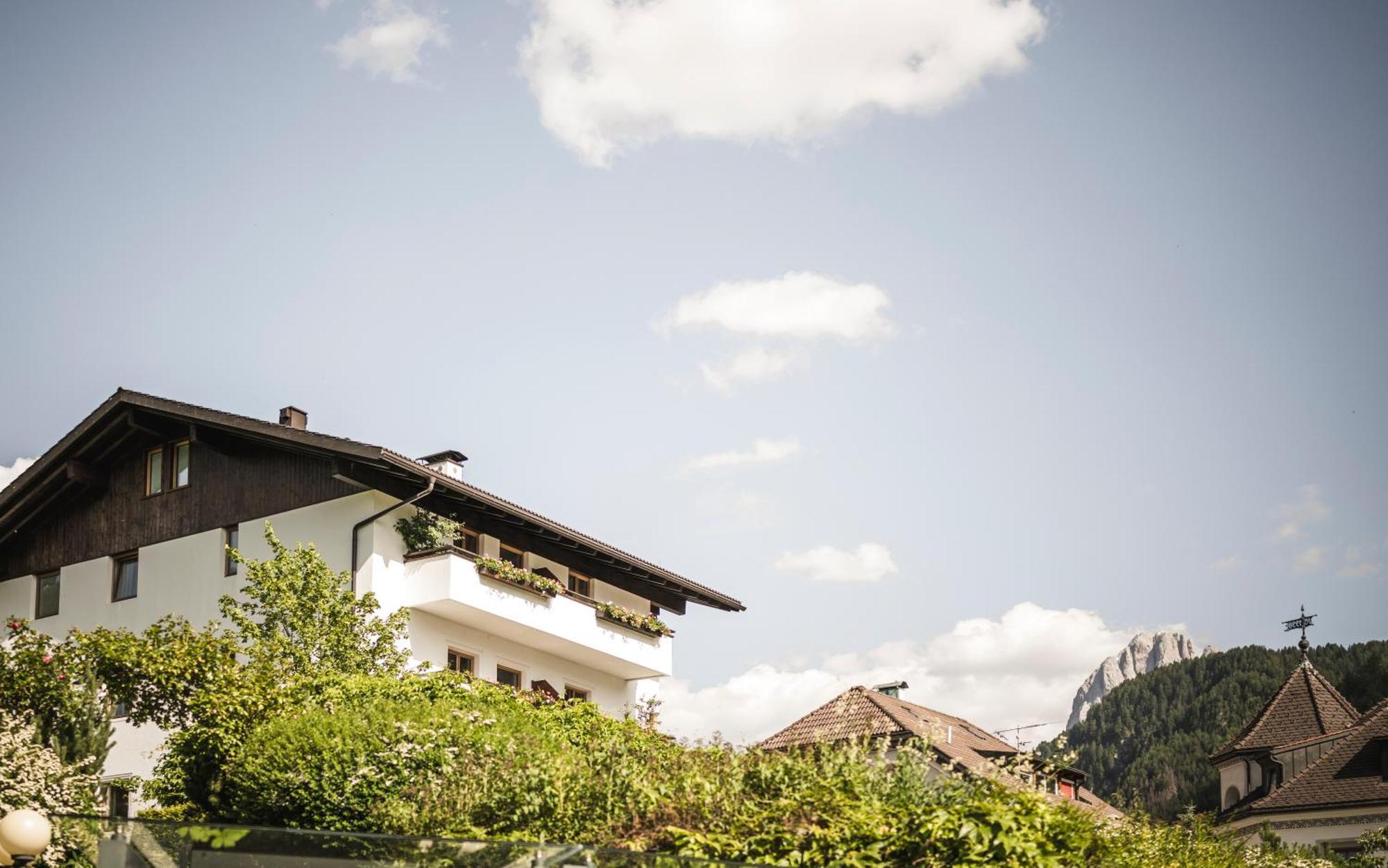 B&B Villa Angelino Ortisei Exterior photo